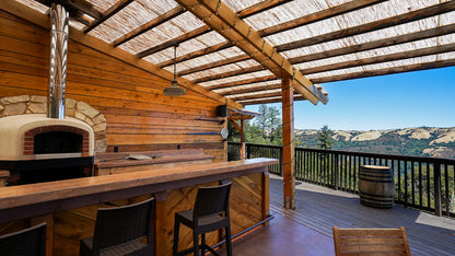 Rhys Vineyards, Skyline