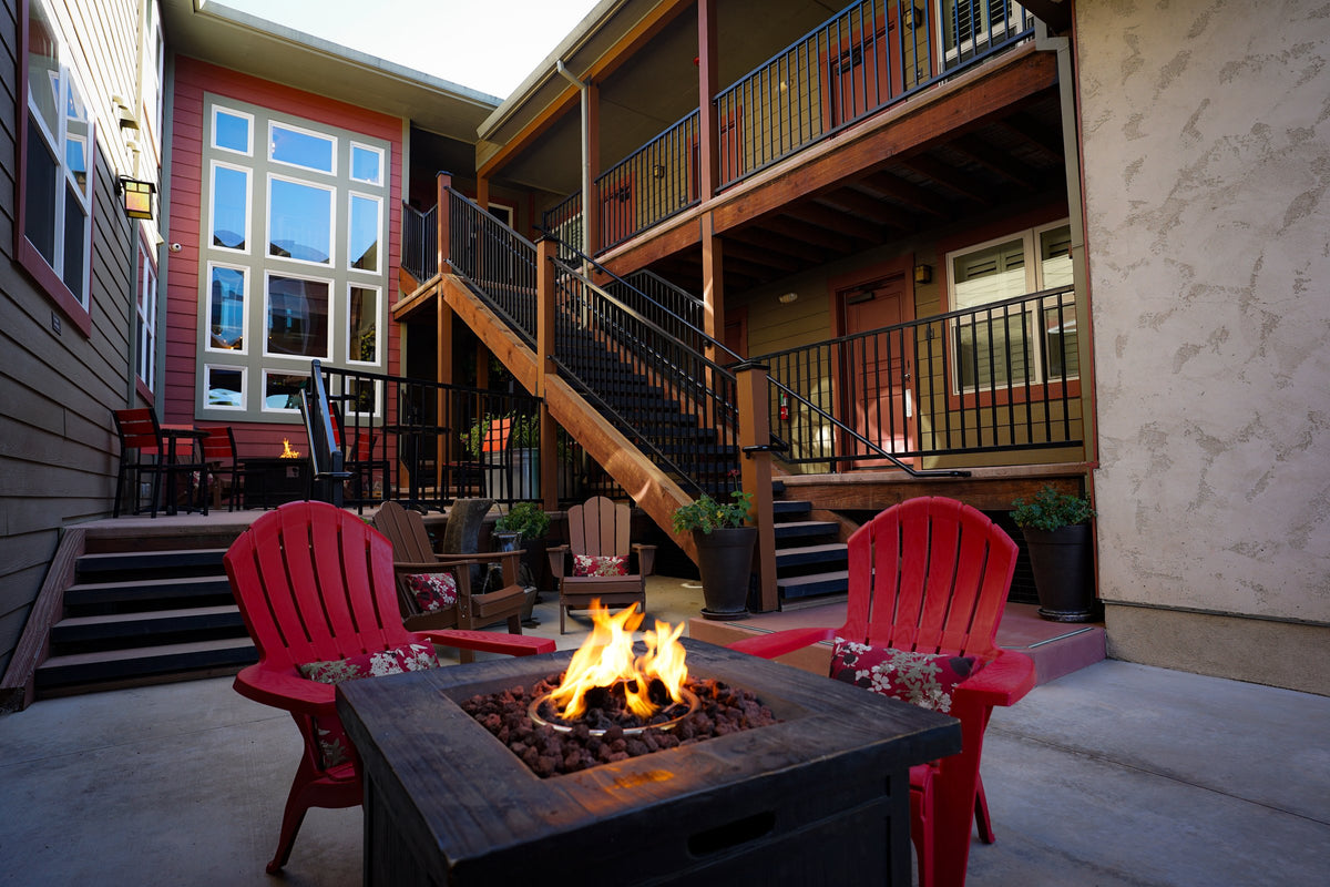 Rest, Plymouth courtyard