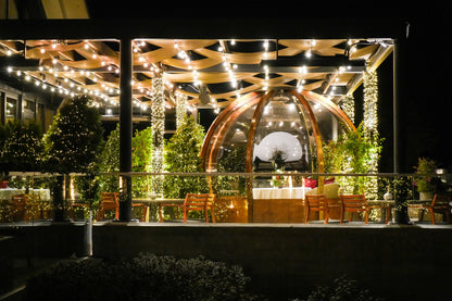 Four Seasons Calistoga at night